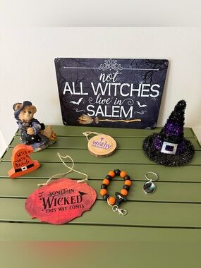 Lot of 8 pieces of Halloween decor and Accessories
